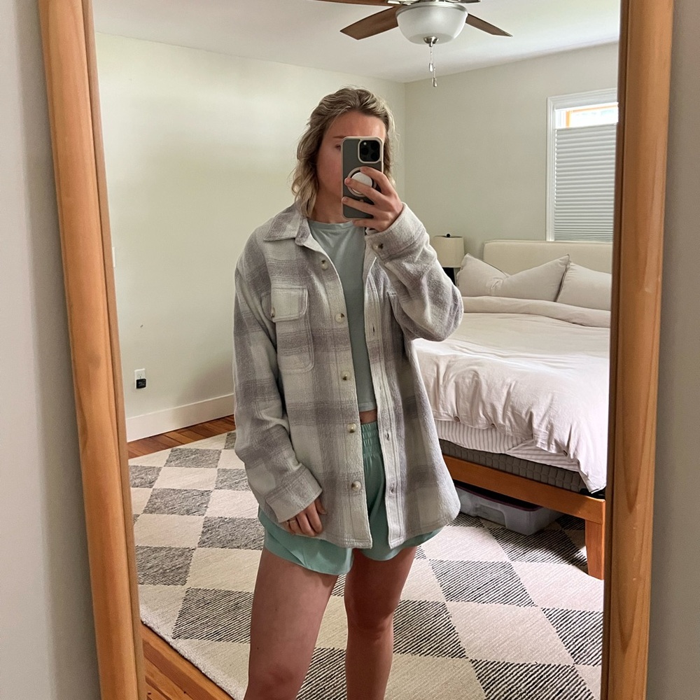 American Eagle Outfitters Gray Plaid Shacket Jacket